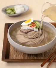 Haedeun Habcheon (Tasty) Beef Broth, Cold Noodle Soup Base 340g 해든나라 냉면 육수