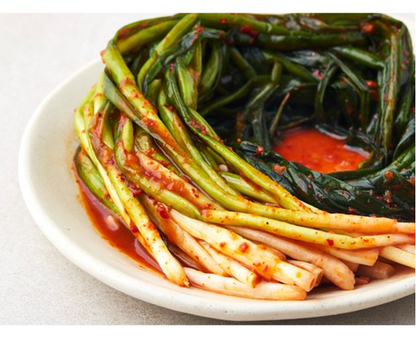 [Jongga] Pa Kimchi (Green Onion Kimchi)  300g 종가집 파김치