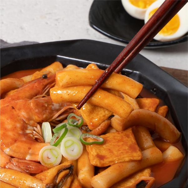 Eobu Baekseo Seafood DDUKBOKI Mild 570g 어부백서 해물떡볶이